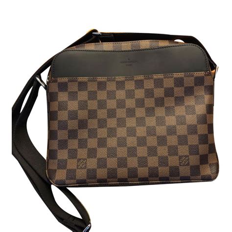 sacoche pour homme louis vuitton|sac louis vuitton site officiel.